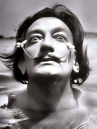 El bigote de Dalí